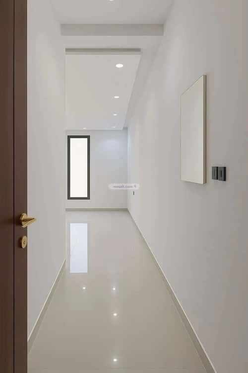 5 bedroom villa in Al Janadriyah 13