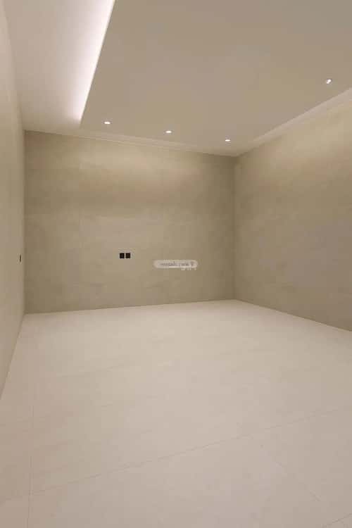 6 bedroom villa in Al Janadriyah 8