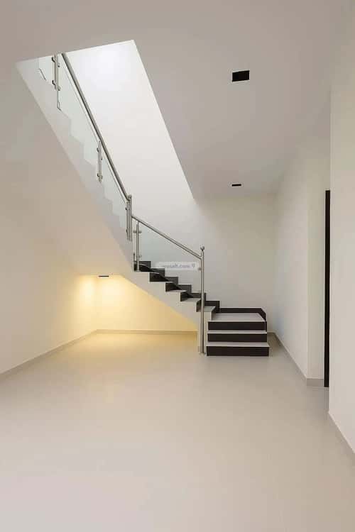 6 bedroom villa in Al Janadriyah 8