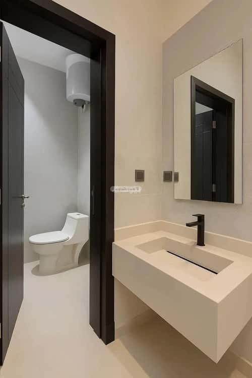 6 bedroom villa in Al Janadriyah 2