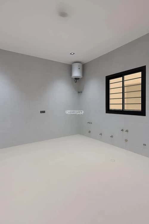 6 bedroom villa in Al Janadriyah 11