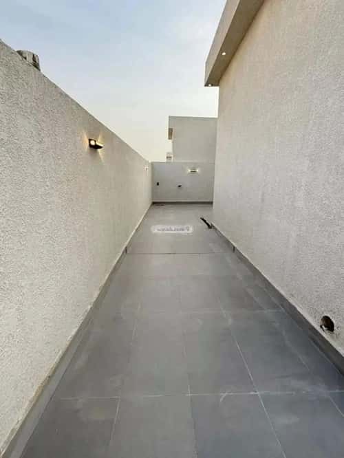 فيلا 5 غرف في عكاظ 5