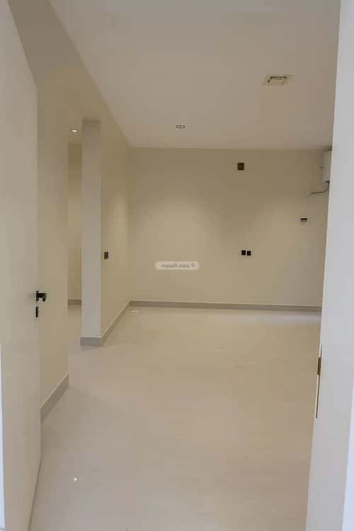 4 bedroom floor in Al Janadriyah 8