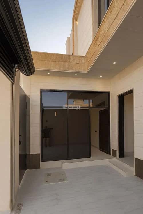 4 bedroom floor in Al Janadriyah 3