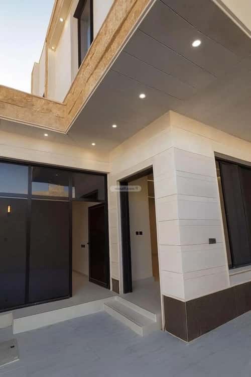 4 bedroom floor in Al Janadriyah 6