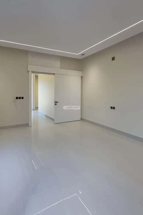 4 bedroom floor in Al Janadriyah 9