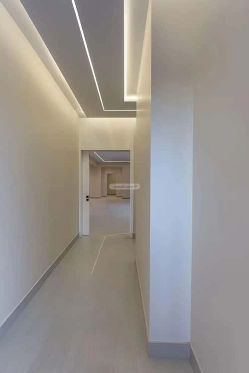 4 bedroom floor in Al Janadriyah 14