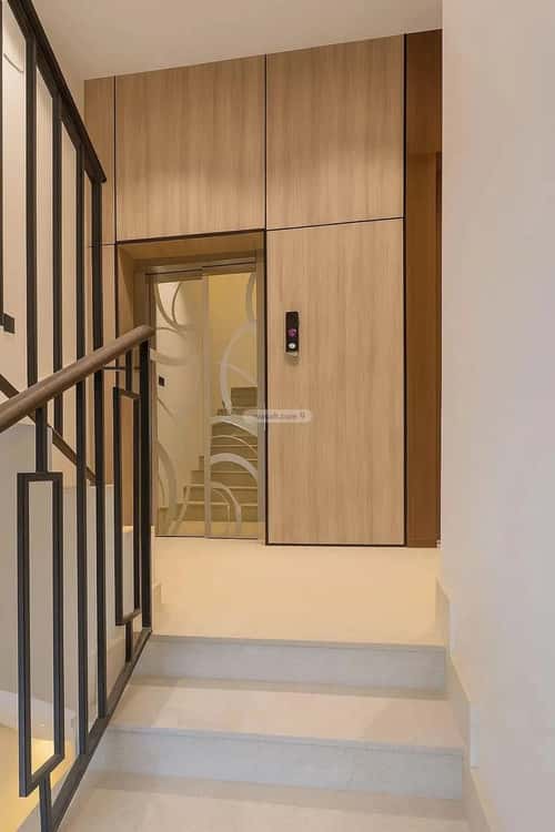 3 bedroom floor in Al Janadriyah 2