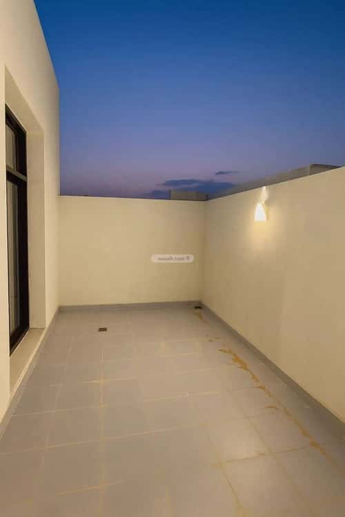 3 bedroom floor in Al Janadriyah 5