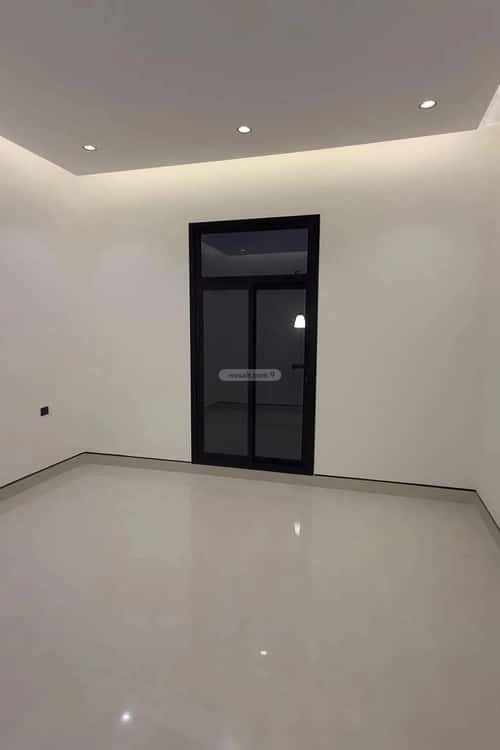 3 bedroom floor in Al Janadriyah 6