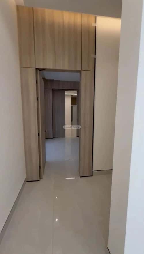 3 bedroom floor in Al Janadriyah 10