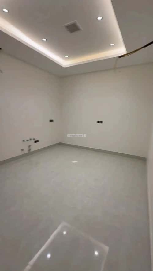 3 bedroom floor in Al Janadriyah 3