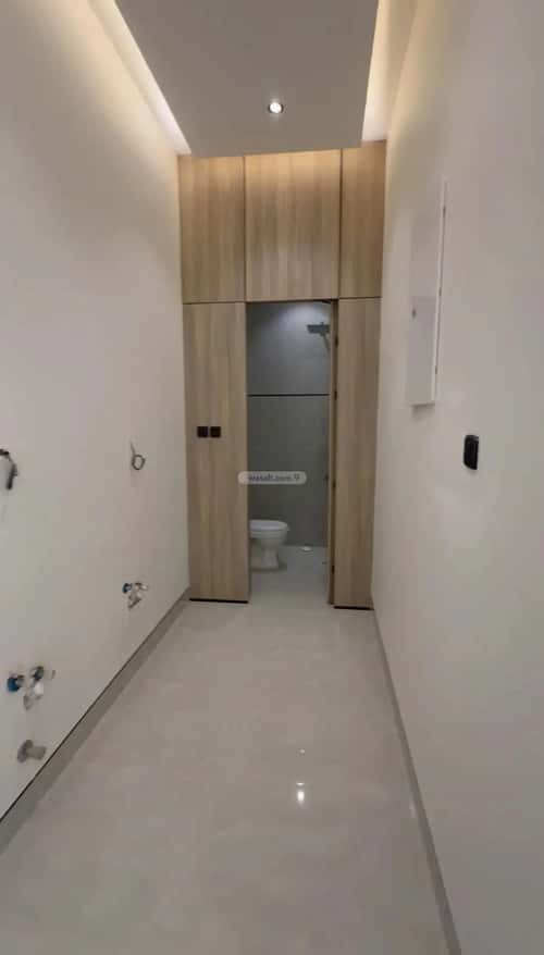 3 bedroom floor in Al Janadriyah 6