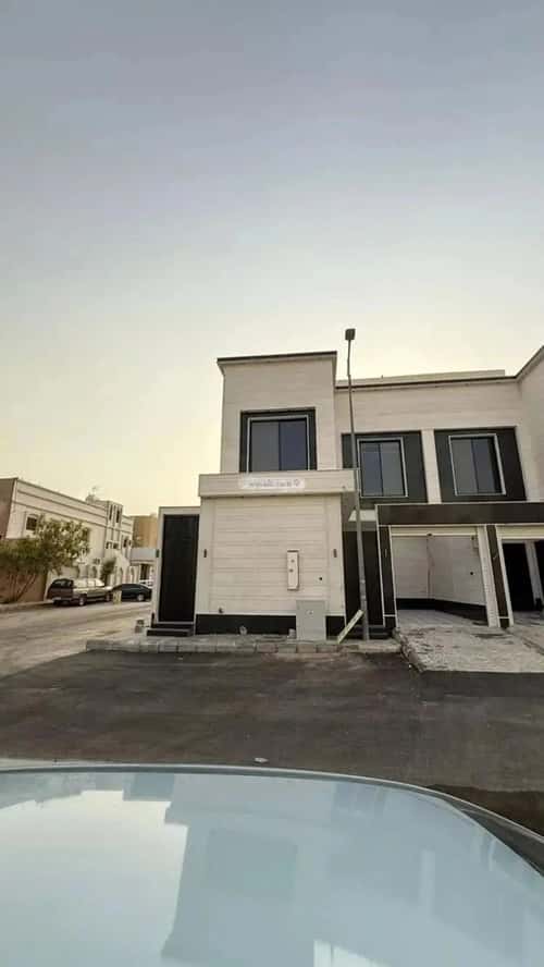 5 bedroom villa in Tuwaiq 4