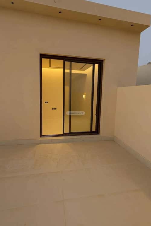 6 bedroom villa in Al Janadriyah 10