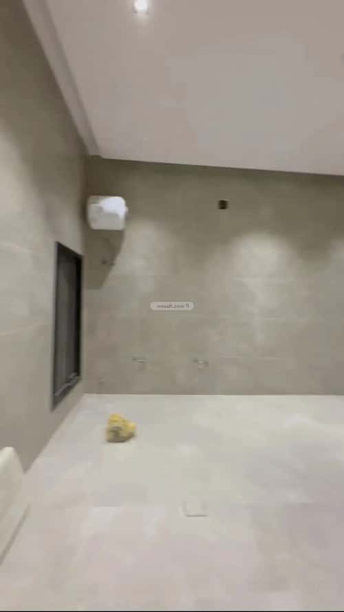 6 bedroom villa in Al Janadriyah 12