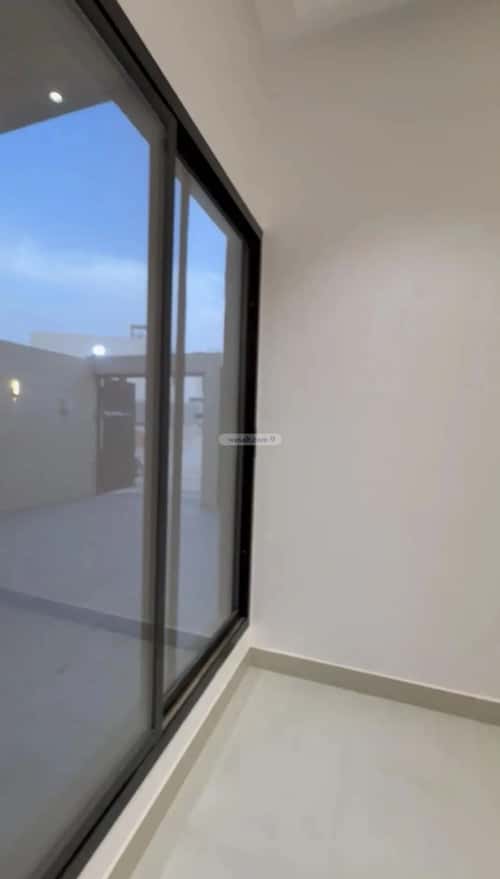 6 bedroom villa in Al Janadriyah 10