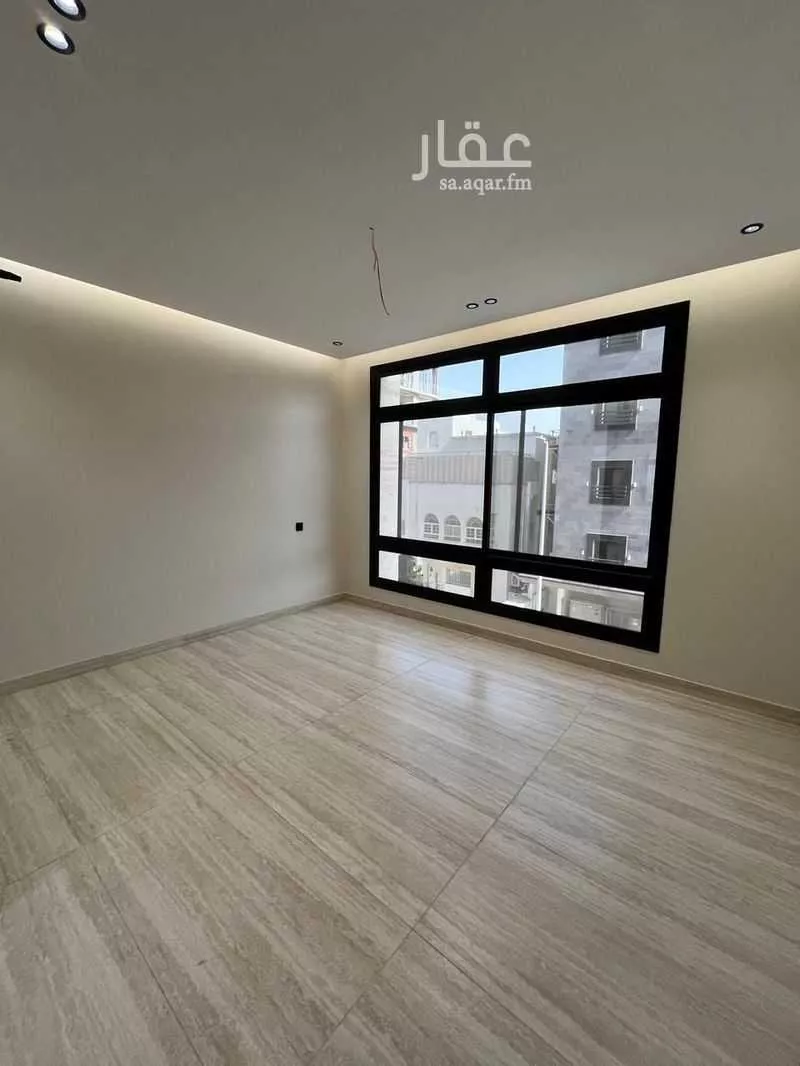 شقة 5 غرف في النعيم 5