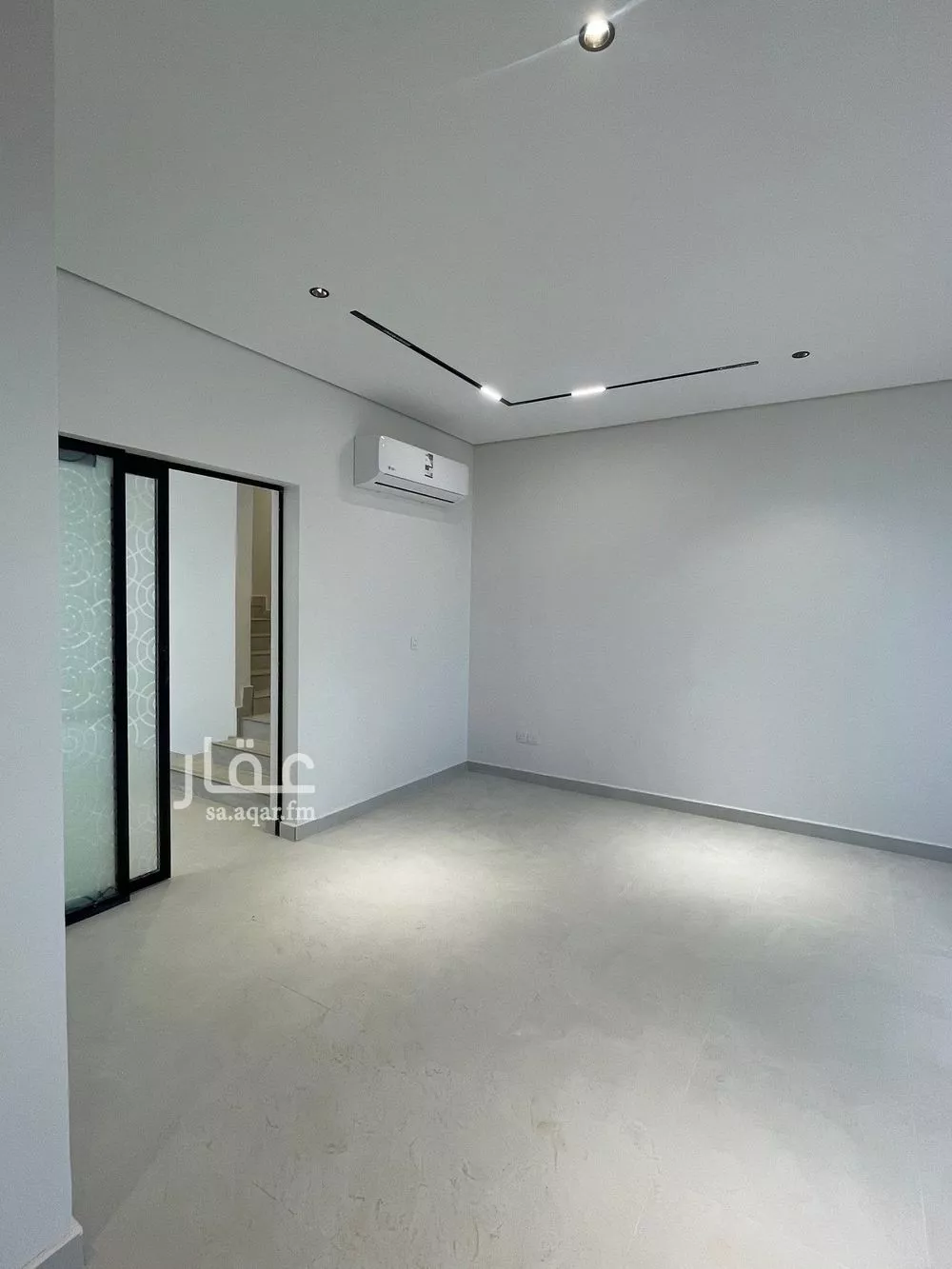 5 bedroom villa in Riyadh 18
