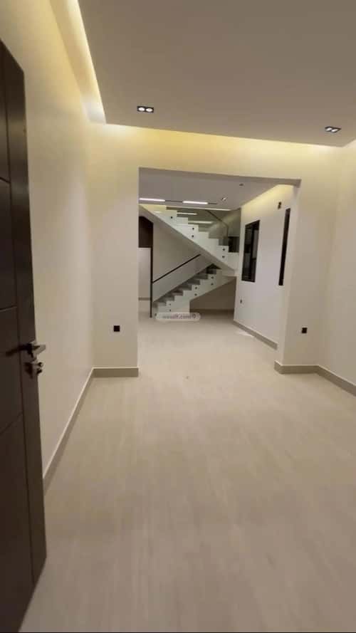 6 bedroom villa in Al Murjan 5