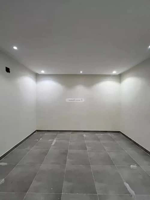 3 bedroom floor in Al Hazm 8