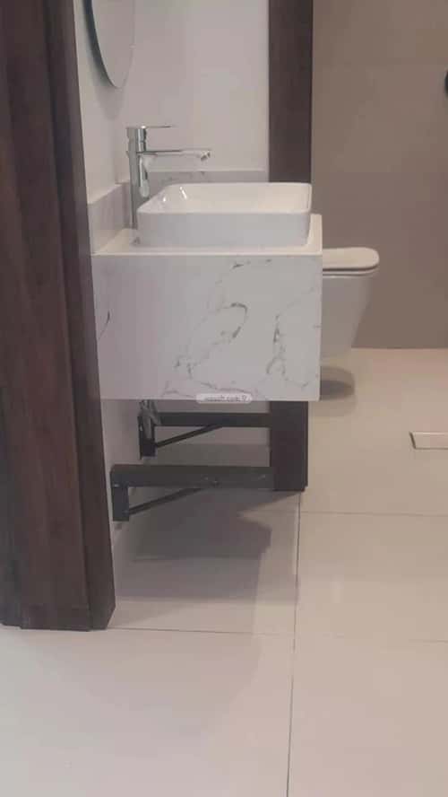 4 bedroom floor in Al Khaleej 5