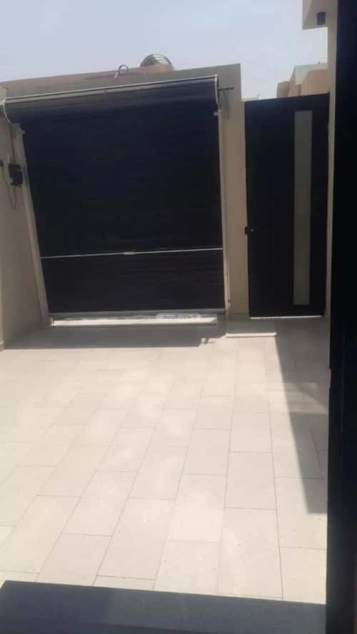 4 bedroom floor in Al Khaleej 8