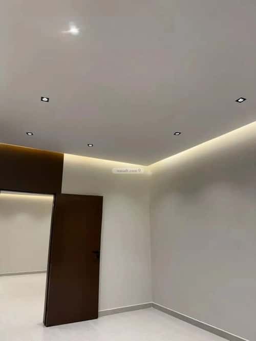 4 bedroom villa in Al Bayan, Riyadh 8