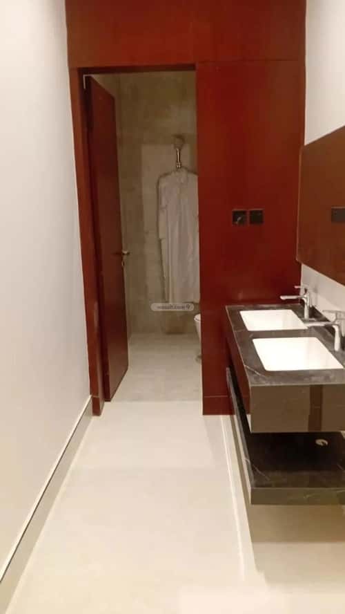 3 bedroom floor in Al Janadriyah 3