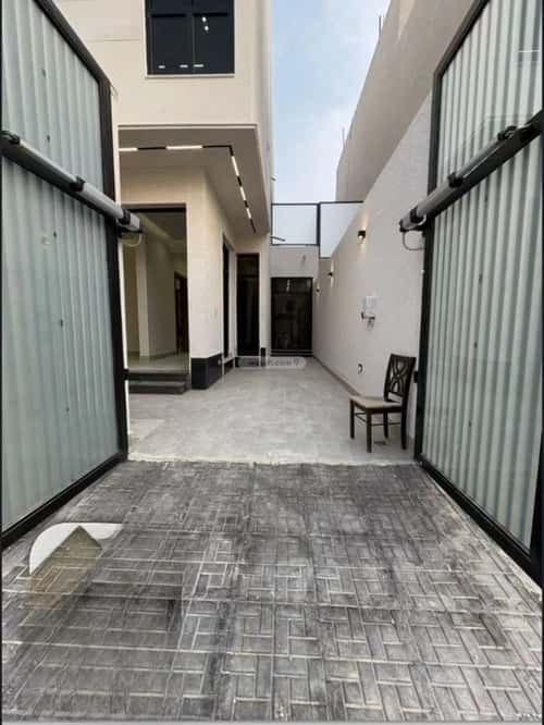 5 bedroom villa in Al Bayan 3