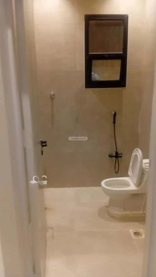 3 bedroom floor in Al Janadriyah 1