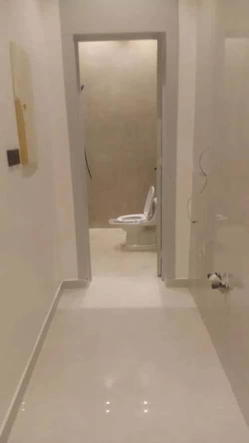 4 bedroom floor in Al Janadriyah 1