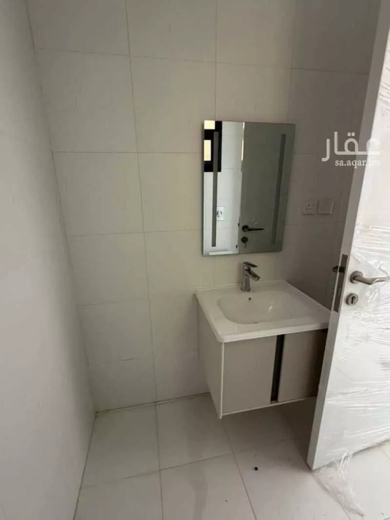 فيلا 4 غرف في النرجس 14