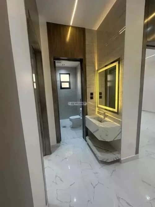 4 bedroom floor in Al Janadriyah 5