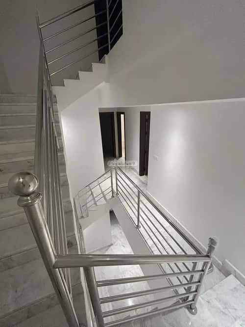 5 bedroom villa in Al Aridh 8