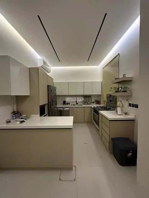 3 bedroom apartment in Dhahrat Laban 6