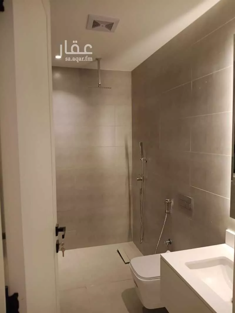 شقة 3 غرف في الصدفة 10