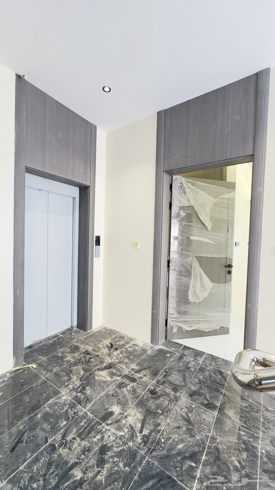 6 bedroom apartment in Uhud 7