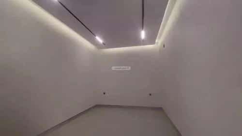 5 bedroom villa in Al Janadriyah 10