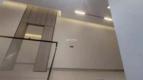 5 bedroom villa in Al Janadriyah 8