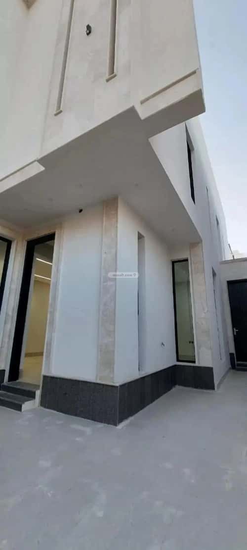 7 bedroom villa in Al Uraija Al Gharbi 9