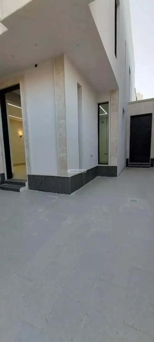 7 bedroom villa in Al Uraija Al Gharbi 7