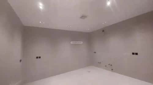 5 bedroom floor in Al Janadriyah 9