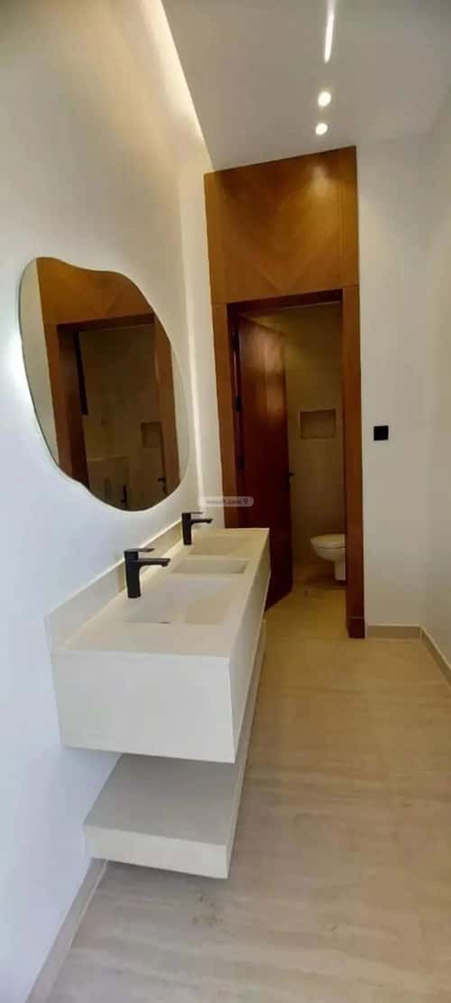 6 bedroom floor in Al Awali 4