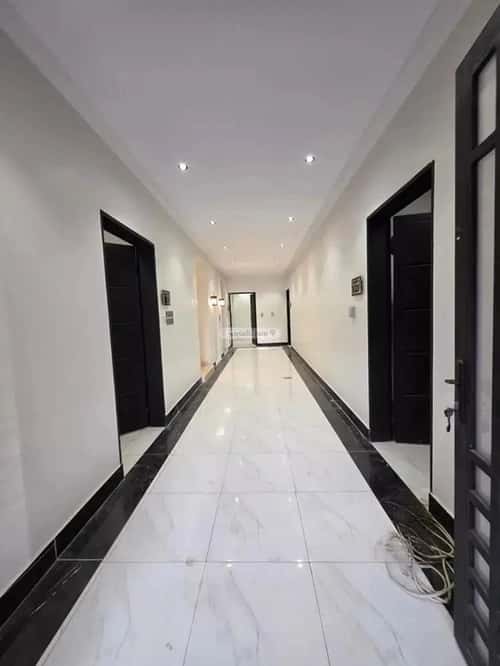 4 bedroom apartment in Tuwaiq 11