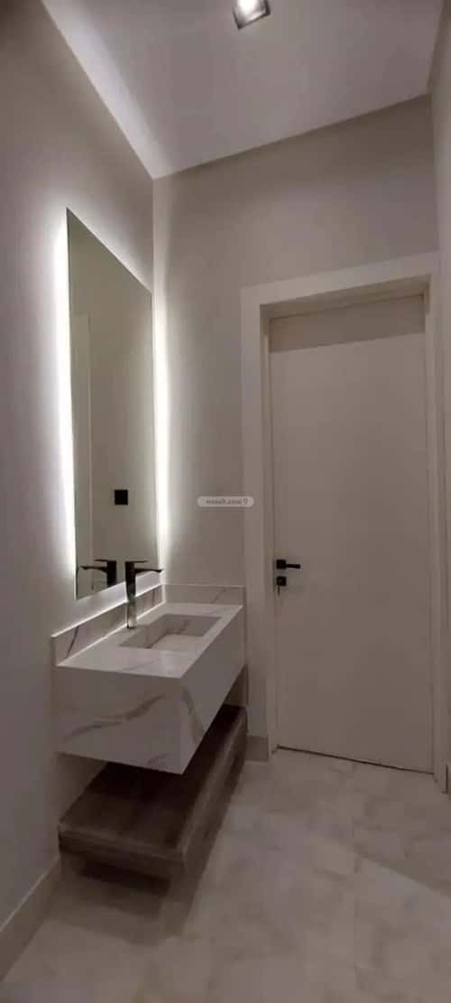 6 bedroom villa in Al Uraija Al Gharbi 2