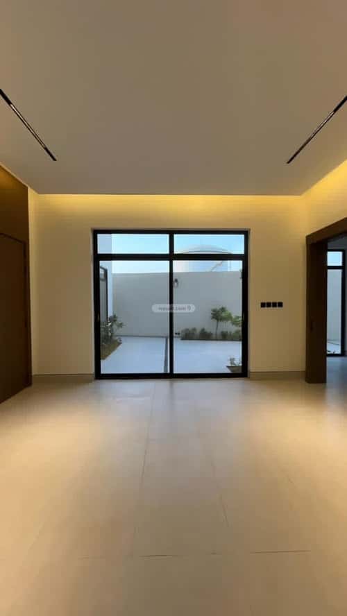 5 bedroom villa in Al Mahdiyyah 2