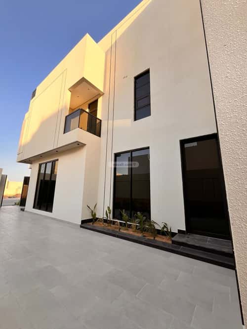 5 bedroom villa in Al Mahdiyyah 2