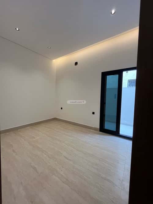 6 bedroom villa in Al Mahdiyyah 8