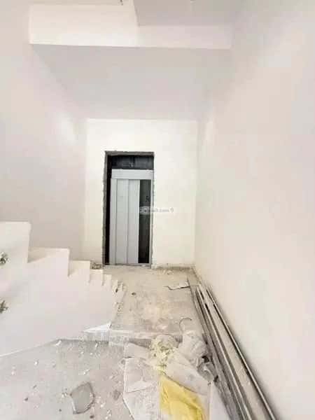 5 bedroom apartment in Tuwaiq 1